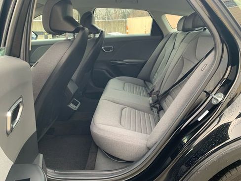 Used 2025 Kia K4 EX image 16