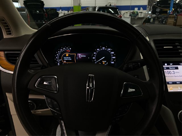 Used 2019 Lincoln MKC Select w/ Select Plus Package AWD/4WD image 23