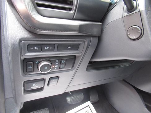 Used 2024 Ford F150 Lariat w/ Equipment Group 502A High AWD/4WD image 25