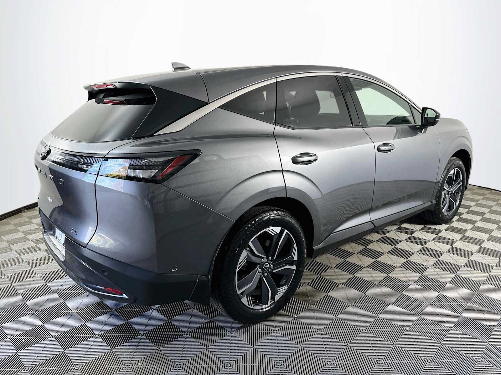 Used 2025 Nissan Murano SL w/ Cargo Package AWD/4WD image 4