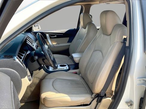 Used 2011 GMC Acadia SLT image 17