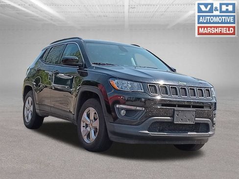 Used 2020 Jeep Compass Latitude w/ Popular Equipment Group AWD/4WD image 1