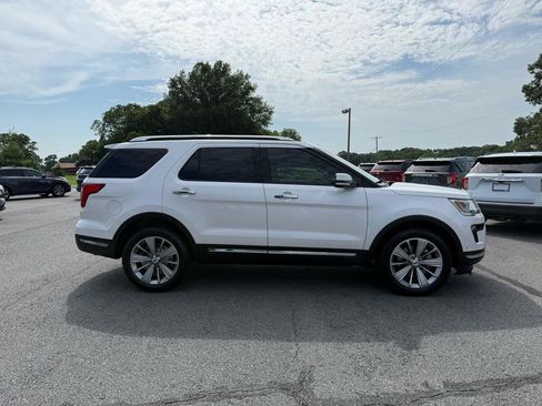 Used 2018 Ford Explorer Limited w/ Equipment Group 301A AWD/4WD image 7
