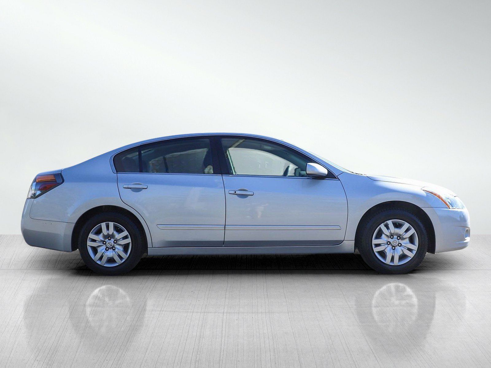 Used 2012 Nissan Altima 2.5 S FWD image 6