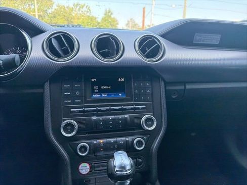 Used 2016 Ford Mustang Coupe RWD image 12