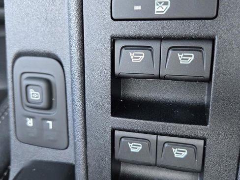 New 2025 Ford Bronco Badlands image 10