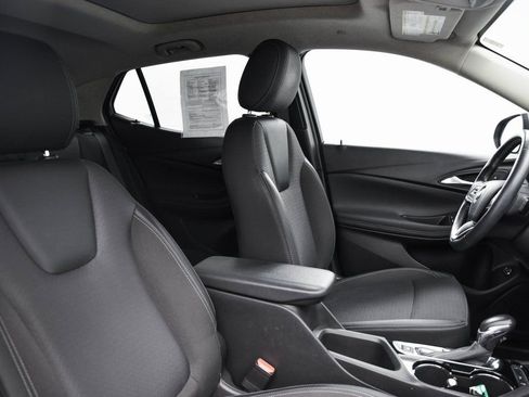 Used 2021 Buick Encore GX Select w/ Advanced Technology Package image 17