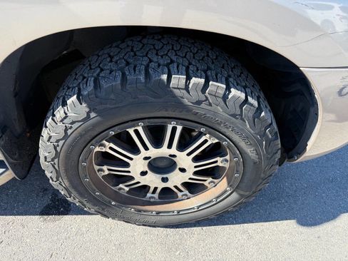 Used 2008 Toyota Sequoia Limited image 18