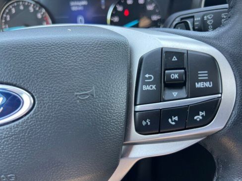 Certified 2021 Ford Explorer XLT w/ Equipment Group 202A AWD/4WD image 17