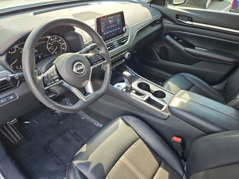 Used 2024 Nissan Altima 2.5 SR image 15