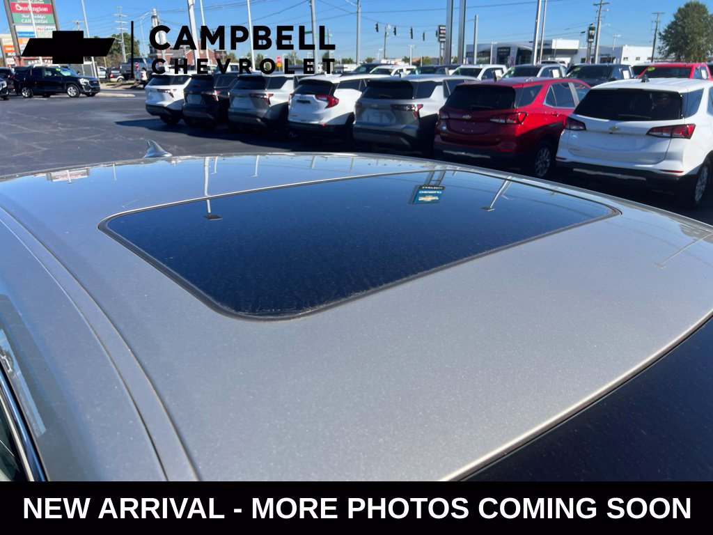 Used 2014 Toyota Avalon Limited FWD image 9