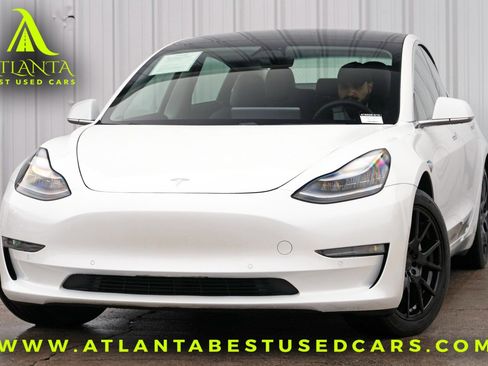 Used 2019 Tesla Model 3 Standard Range Plus image 1