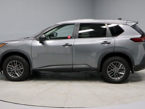 Certified 2023 Nissan Rogue S image 8