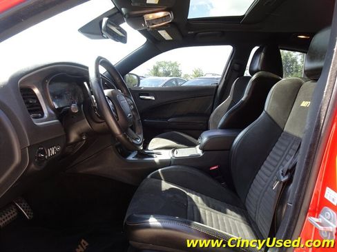 Used 2017 Dodge Charger R/T RWD image 12