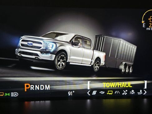 Used 2023 Ford F150 Lariat w/ Equipment Group 502A High AWD/4WD image 35
