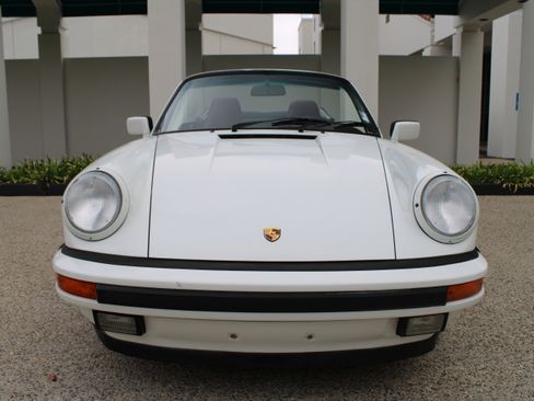 Used 1987 Porsche 911 Carrera image 10