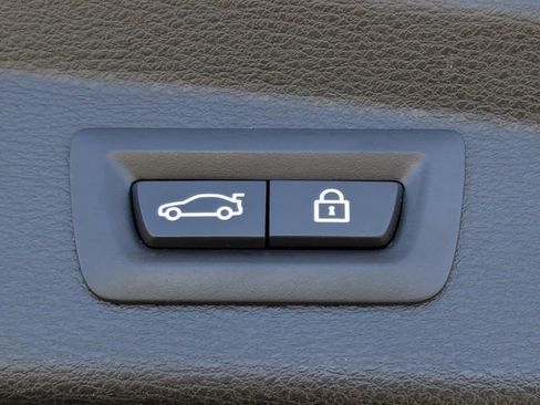 Used 2018 BMW X2 xDrive28i image 17