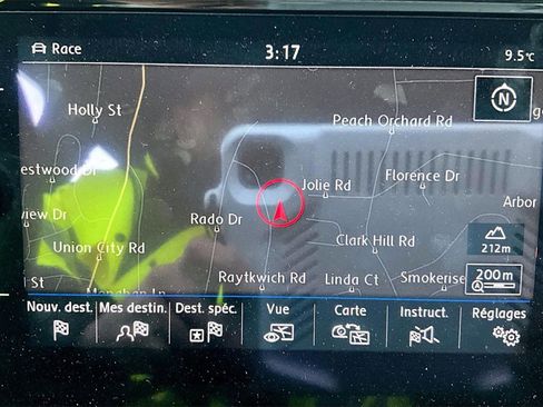 Used 2019 Volkswagen Golf R 4-Door image 27