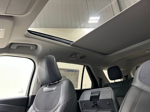New 2026 Ford Explorer Active w/ Active Comfort Package image 25