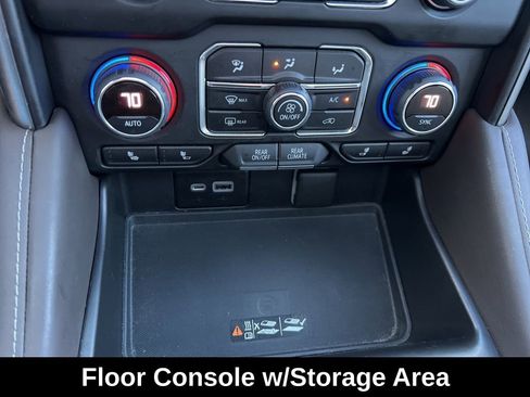 Used 2022 Chevrolet Tahoe LT w/ Luxury Package image 39