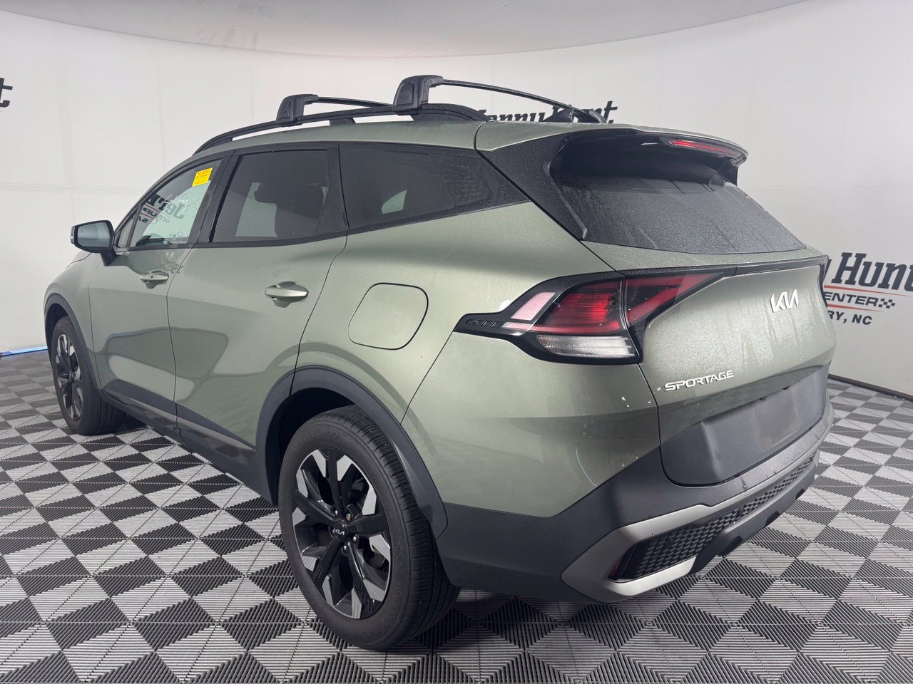 Used 2024 Kia Sportage X-Line w/ X-Line Premium Package AWD/4WD image 9