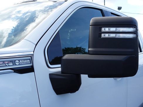 Used 2024 GMC Sierra 3500 SLE AWD/4WD image 7