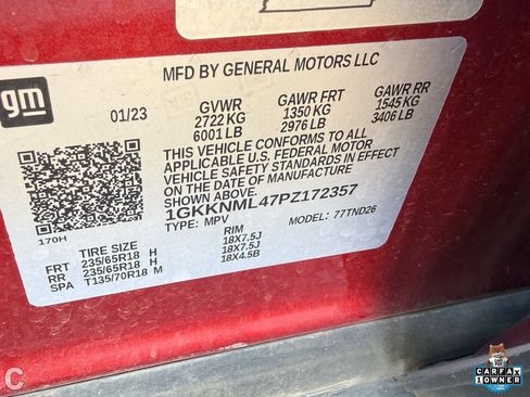 Used 2023 GMC Acadia SLT w/ Technology Package FWD image 24