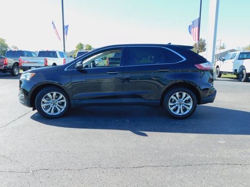 Certified 2022 Ford Edge Titanium image 6