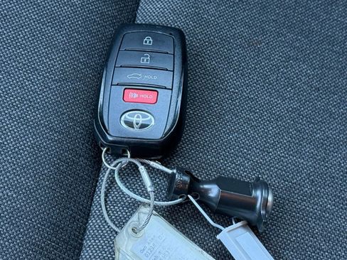 Used 2025 Toyota Camry LE image 22