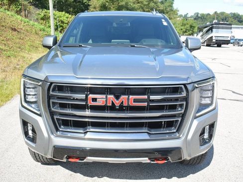 Used 2023 GMC Yukon AT4 w/ Technology Package image 2