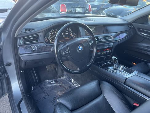 Used 2011 BMW 740Li image 11