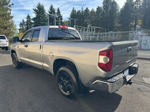 Used 2018 Toyota Tundra SR5 w/ SR5 Upgrade Package AWD/4WD image 7