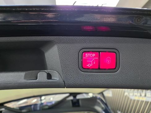 Used 2015 Mercedes-Benz GLK 350 2WD image 28