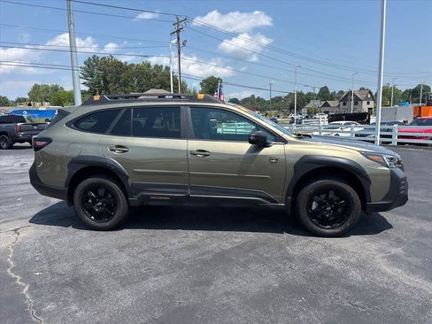Used 2022 Subaru Outback Wilderness AWD/4WD image 2