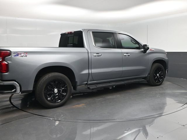 Used 2023 Chevrolet Silverado 1500 LTZ w/ Technology Package AWD/4WD image 3