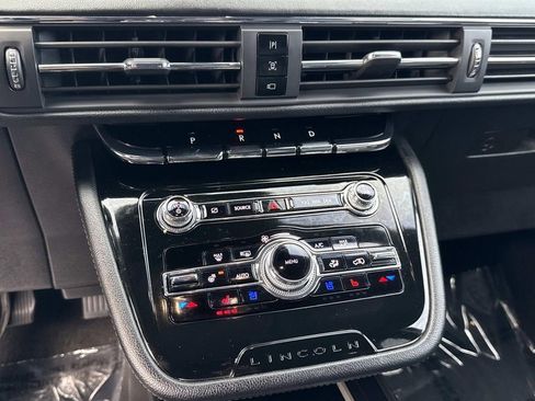 Used 2022 Lincoln Corsair Standard 4D Sport Utility w/ Equipment Group 101A image 5