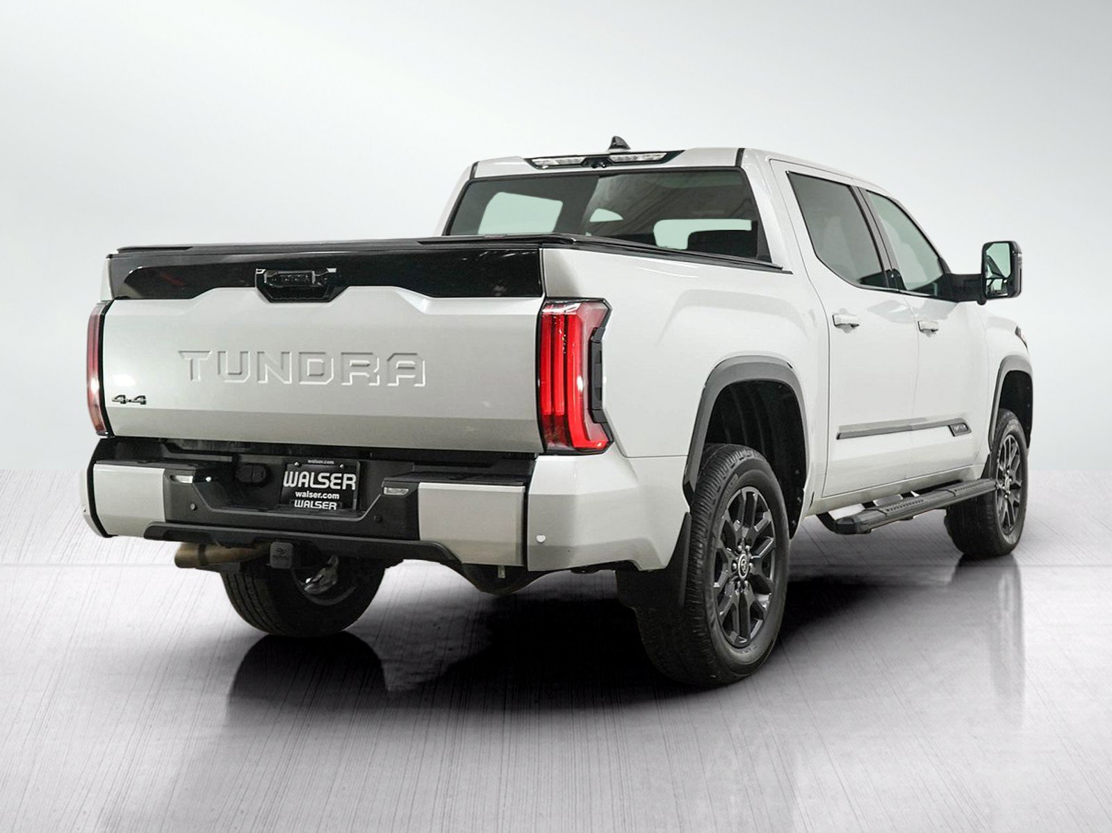 Used 2022 Toyota Tundra Platinum AWD/4WD image 5