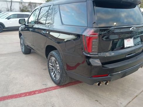 Used 2025 Chevrolet Tahoe Z71 image 12