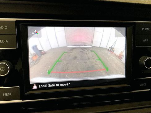 Used 2020 Volkswagen Jetta SE w/ SE Cold Weather Package image 20