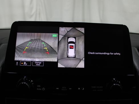 Used 2024 INFINITI QX80 Luxe image 19