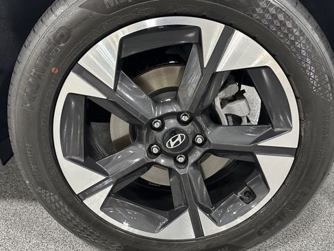 Used 2026 Hyundai Palisade Limited FWD image 13