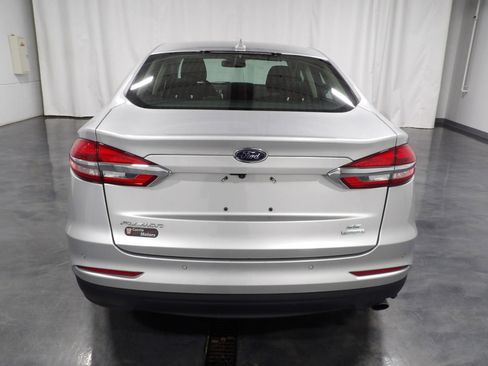 Used 2019 Ford Fusion SE image 5