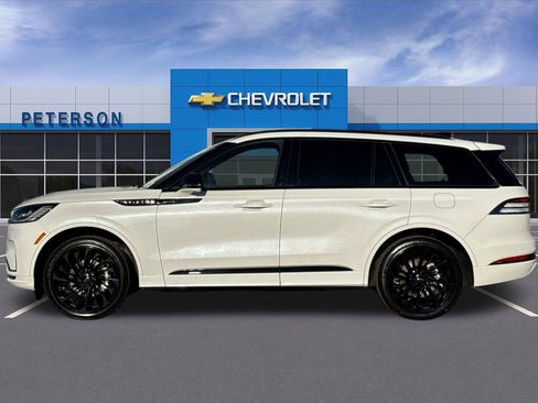 Used 2025 Lincoln Aviator Reserve w/ Luxury Package AWD/4WD image 7