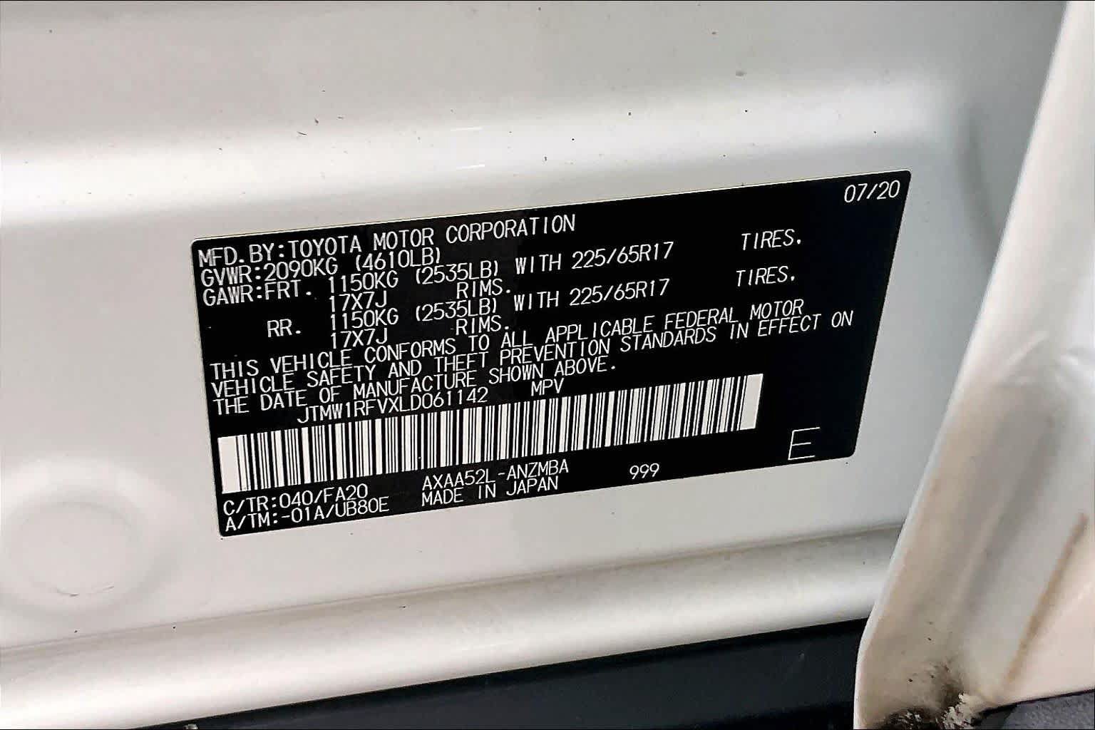 Used 2020 Toyota RAV4 XLE w/ Convenience Package FWD image 33