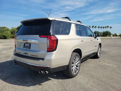 Used 2023 GMC Yukon Denali AWD/4WD image 6