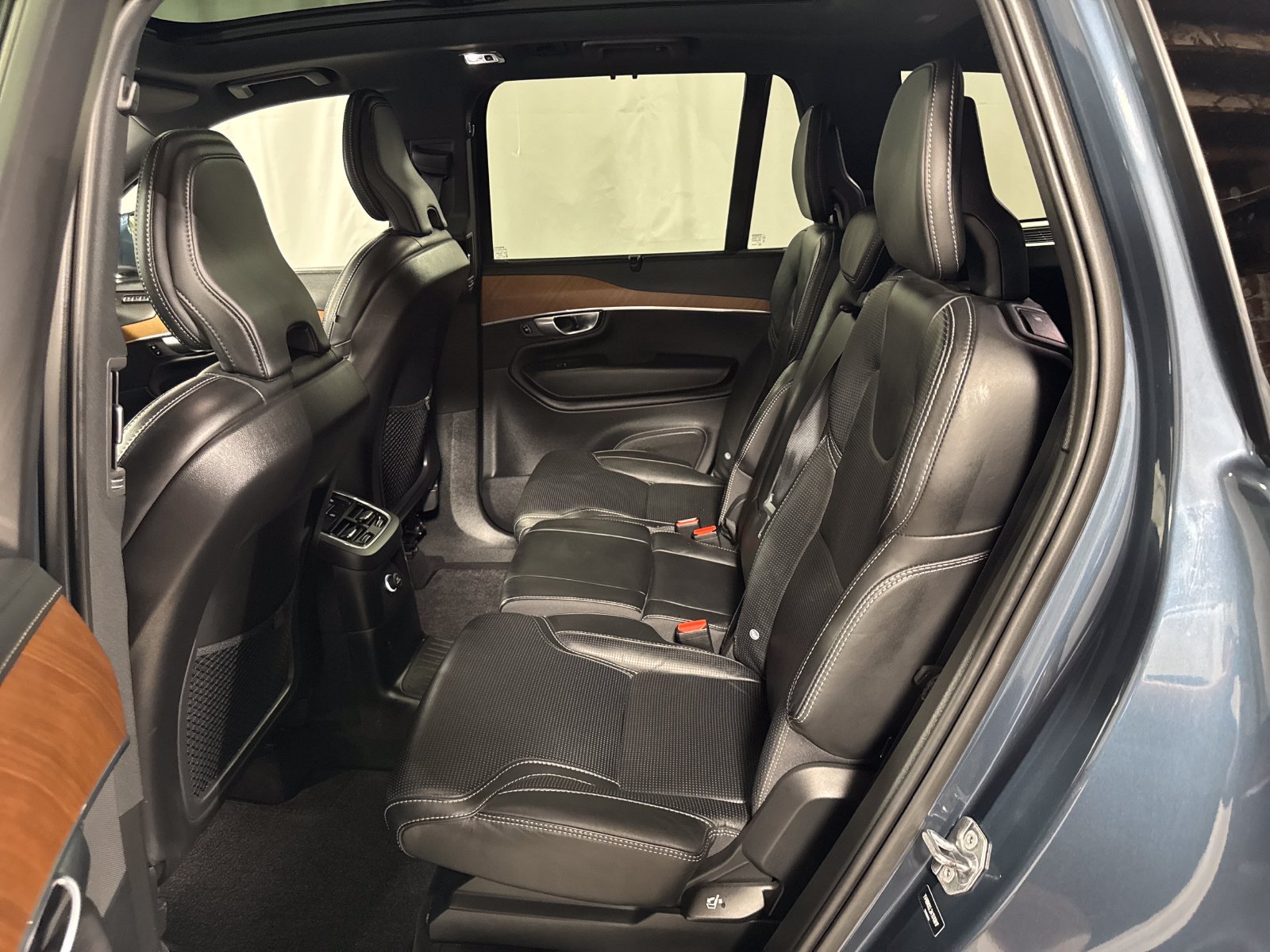 Used 2019 Volvo XC90 T8 Inscription w/ Advanced Package AWD/4WD image 5