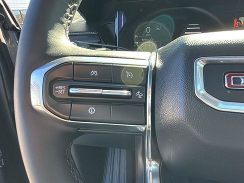 New 2025 GMC Acadia Elevation w/ Elevation Premium Package image 18