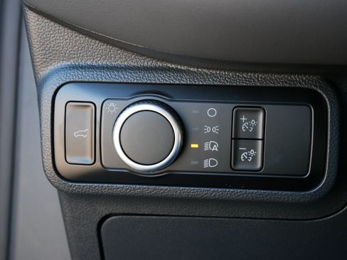 Used 2026 Ford Explorer Active AWD/4WD image 27