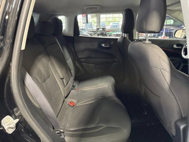 Used 2018 Jeep Compass Sport w/ Tech Group AWD/4WD image 43