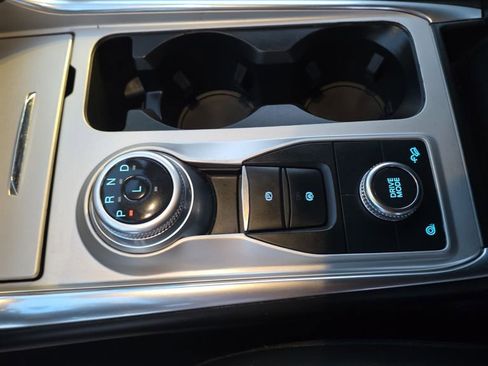 Used 2023 Ford Explorer XLT w/ Equipment Group 202A image 25